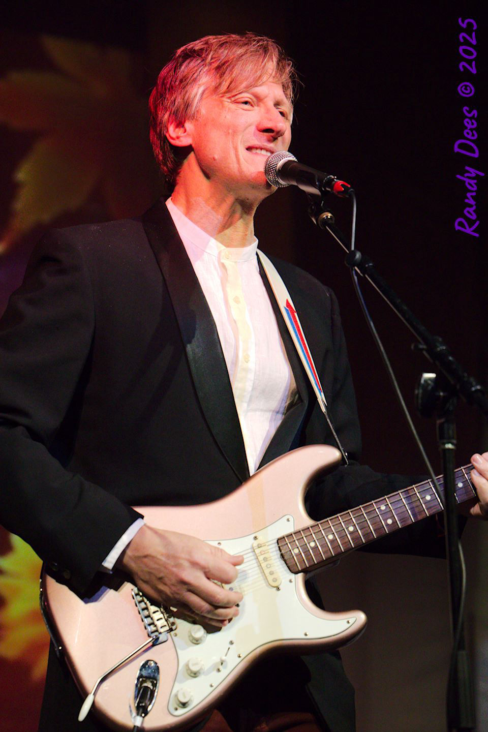 The Traveling Wilburys & Beyond