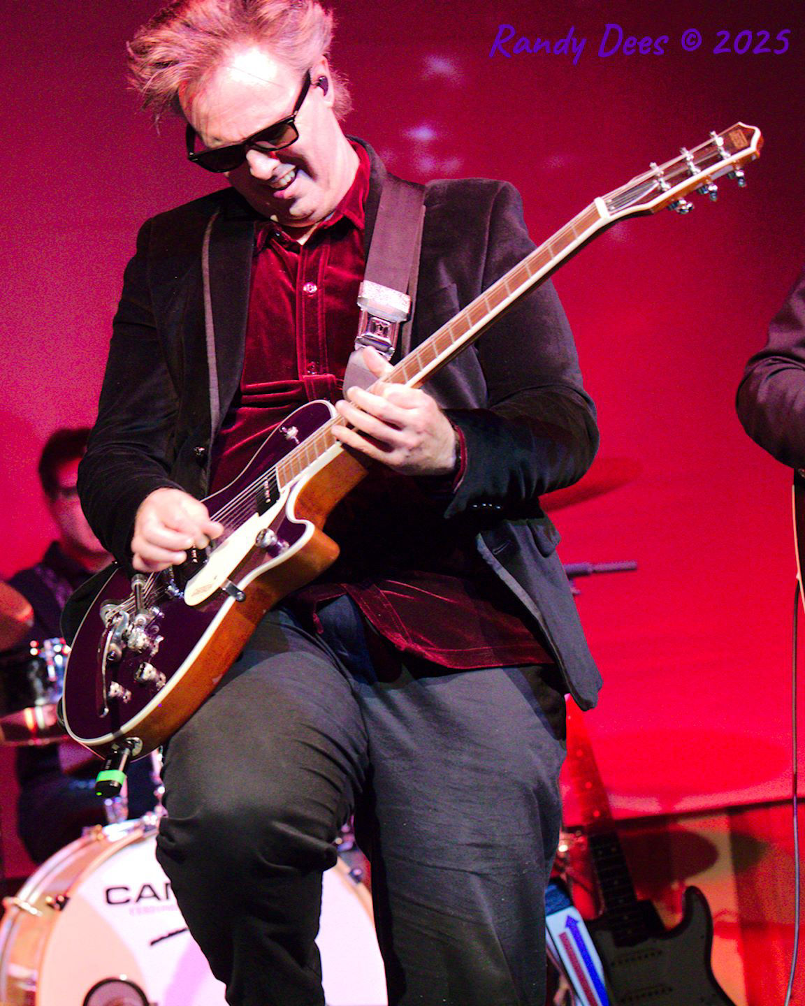 The Traveling Wilburys & Beyond