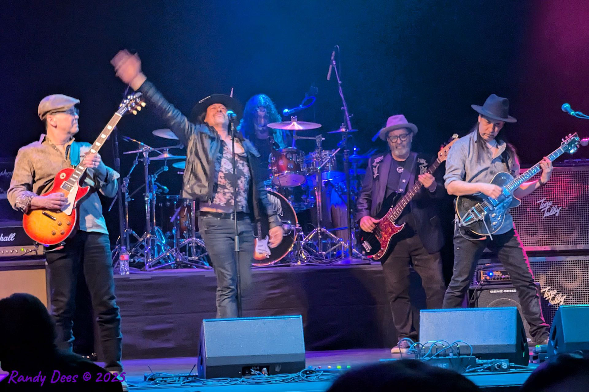 Los Lonely Boys / Del Castillo