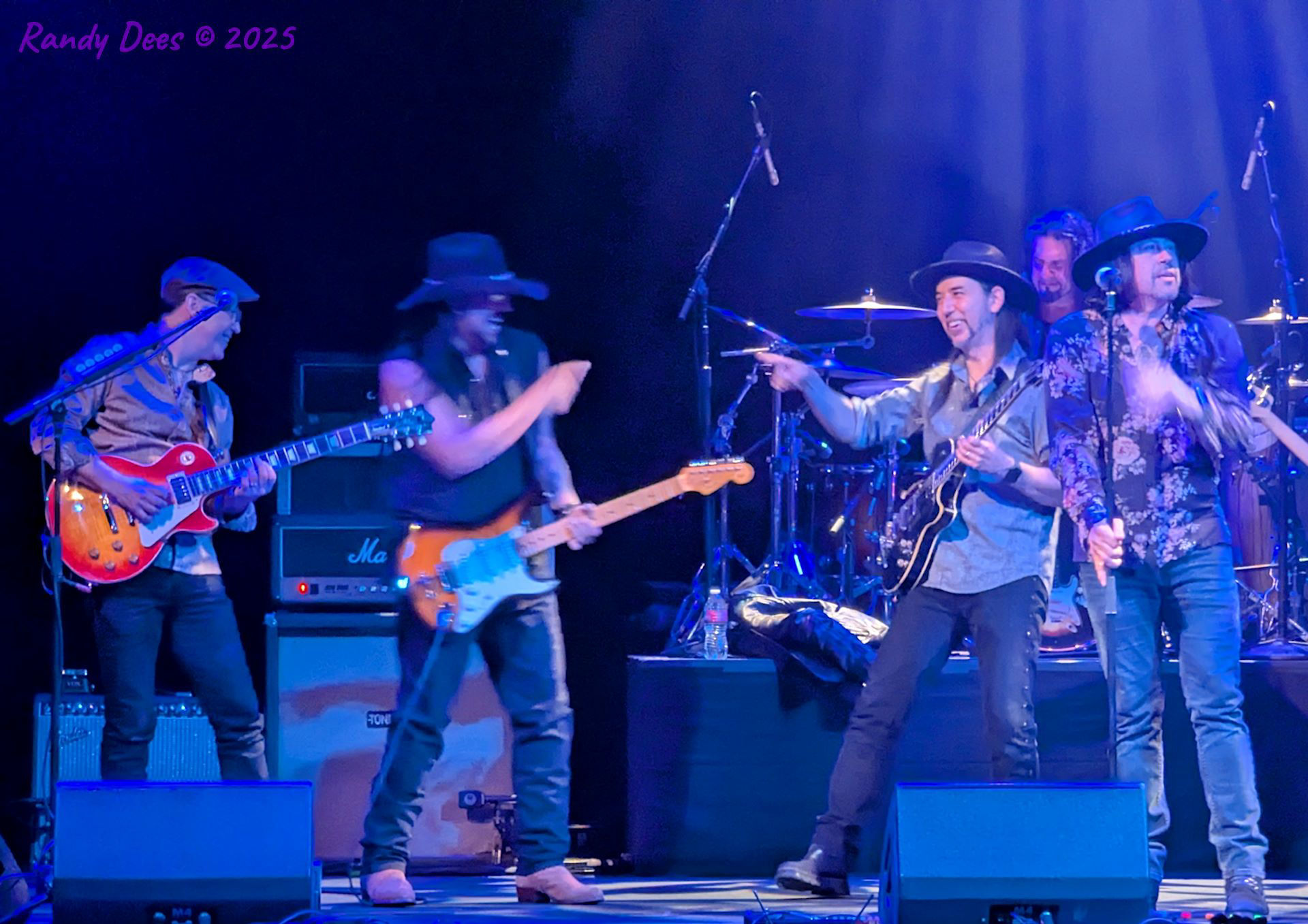 Los Lonely Boys / Del Castillo