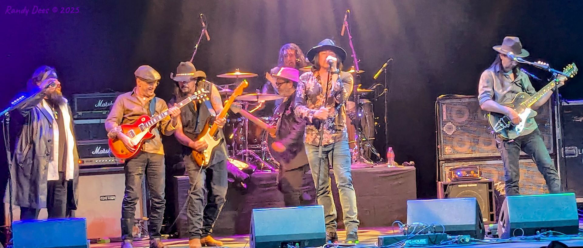 Los Lonely Boys / Del Castillo